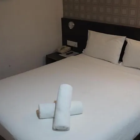 906 Hotel Kota Laksamana-3